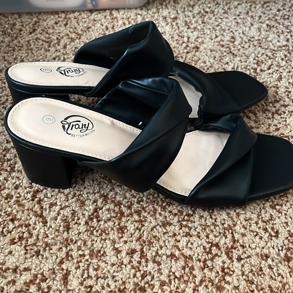 Trary Square Toe Heels - Picture 5 of 8